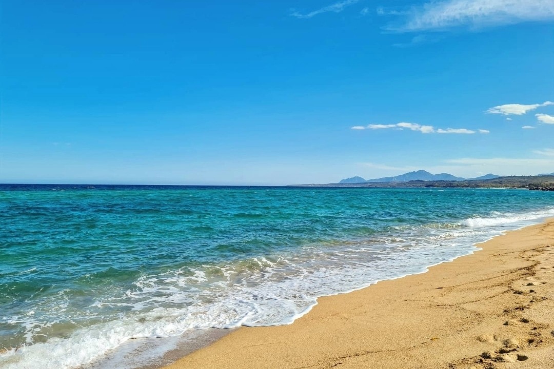 Strand von Basaura