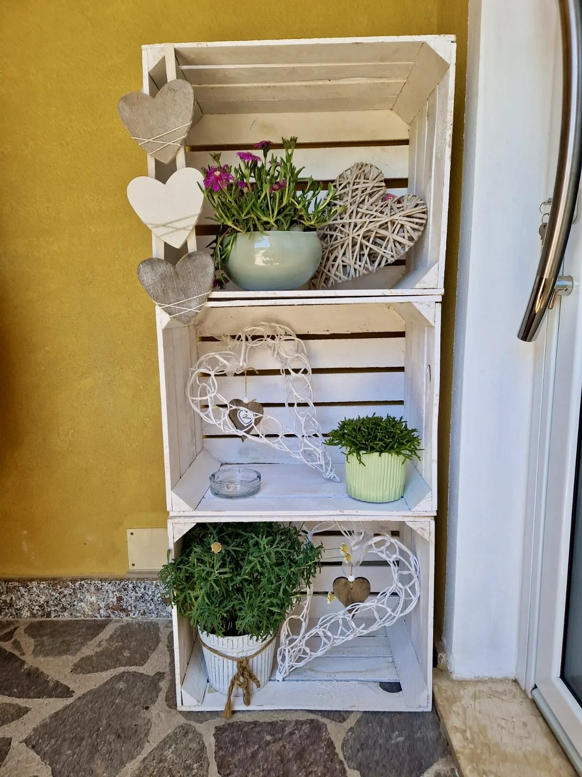 Decorative detail on the terrace